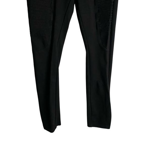 Parasuco Women's Black Patterned Pull-on Pant - Picture 3 of 8